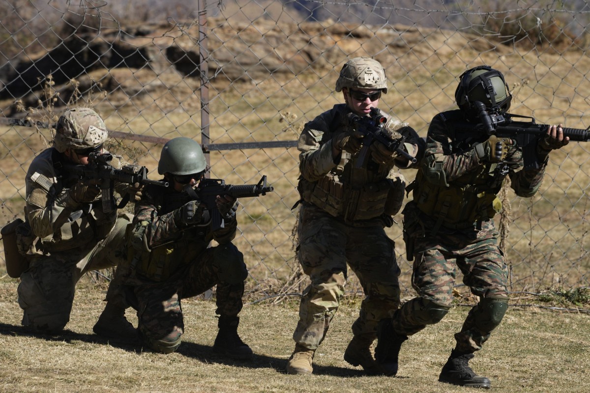 US and Indian soldiers take part in a joint exercise in November 2022. Photo: AP 
