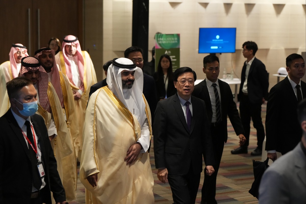 Abdullah Alswaha, Saudi Arabia’s minister of communications and information technology, and Chief Executive John Lee at the gala dinner in Sha Tin. Photo: Sam Tsang