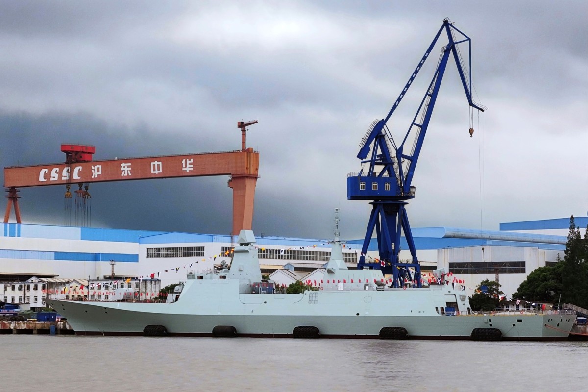 The Type 054B guided-missile frigate was photographed at the Hudong-Zhonghua Shipbuilding docks last week, apparently ready to be launched. Photo: Weibo