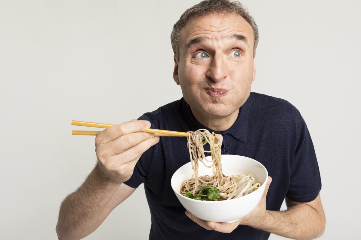 Phil Rosenthal, creator of the sitcom “Everybody Loves Raymond” and host of Netflix’s “Somebody Feed Phil”, will be performing in Hong Kong in October 2023. He shares the places in the city he is most looking forward to eat at.