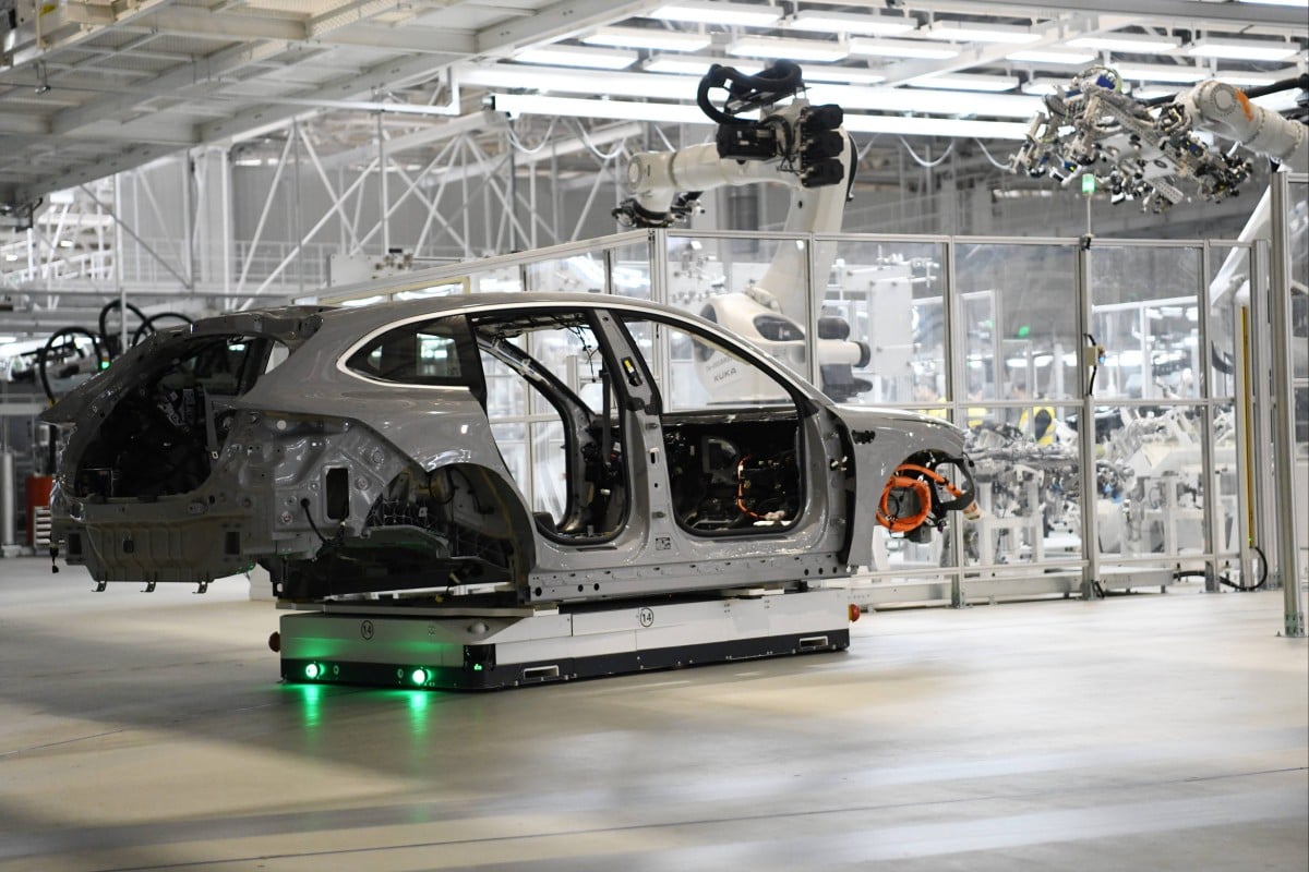 A car takes shape on an EV production line at the NIO Second Advanced Manufacturing Base in Hefei, in east China’s Anhui Province, on February 1, 2024. Photo: Xinhua