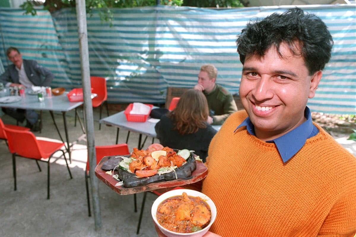Liaquat Ali of Shaffi’s Curry at Borneo Lines in Shek Kong, a food stall that served generations of British Army soldiers and Hong Kong residents.  4 Jan 96. Photo: SCMP