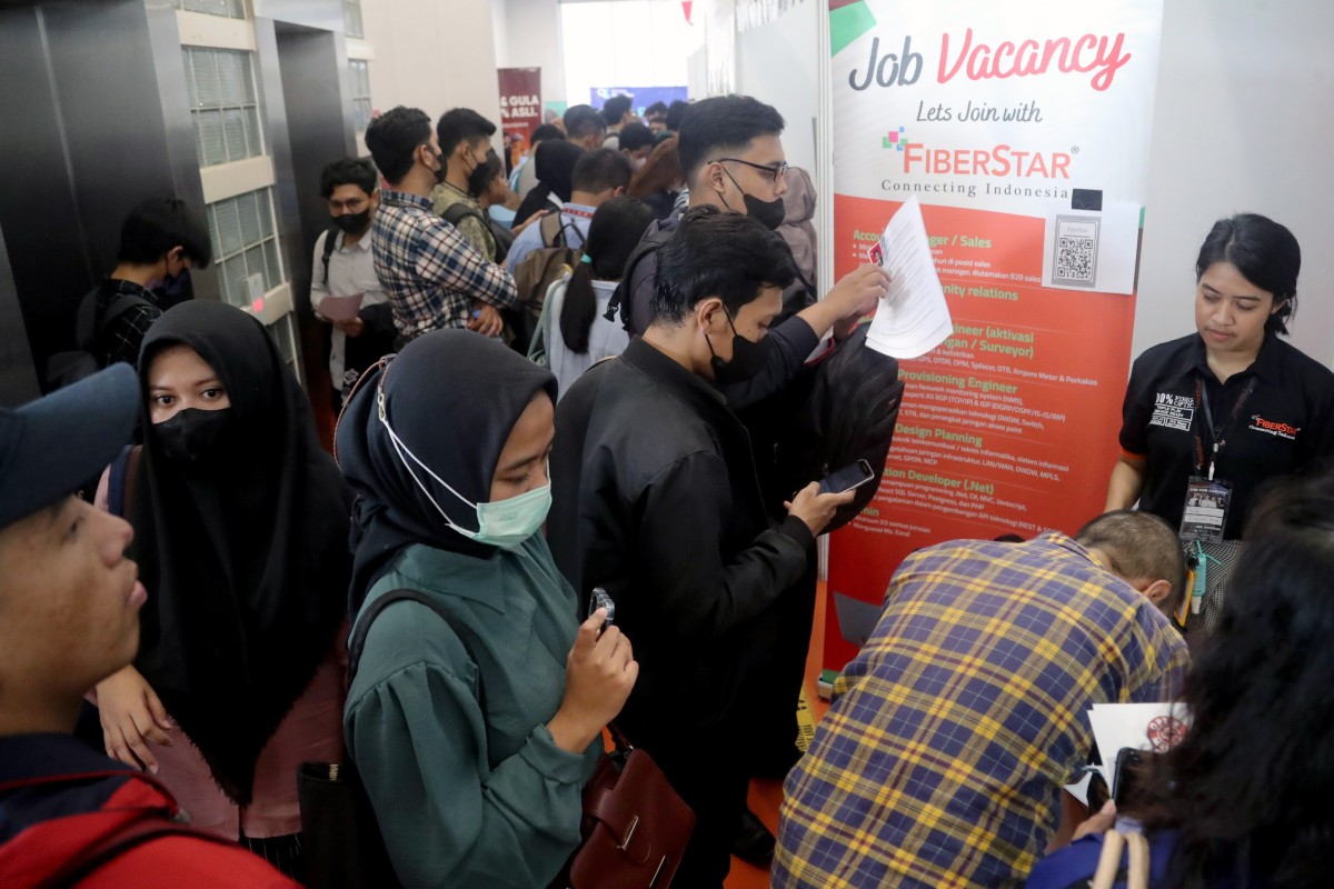 Sumber: https://cdn.i-scmp.com/sites/default/files/styles/1200x800/public/d8/images/canvas/2024/07/04/97bc4386-a141-4435-9ac7-a1fa445ed448_4ed8985c.jpg?itok=AH5EVsxi&v=1720092831