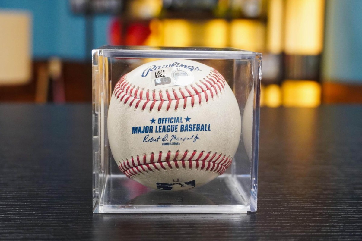 Shohei Ohtani 50-50 card sells for US$1.07 million, includes piece