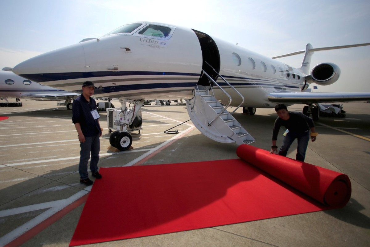 Which Private Jets Do Tech Billionaires Jeff Bezos Bill