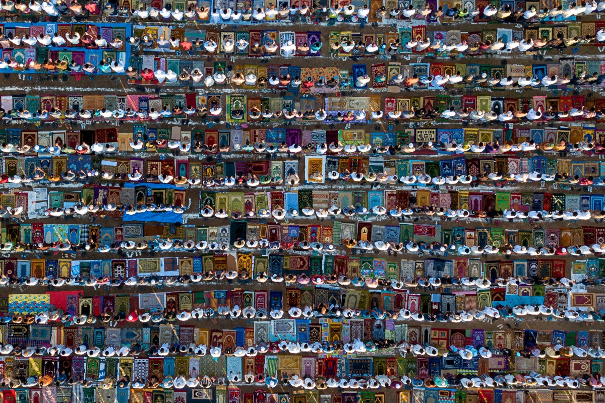 Muslims pray. Photo: AFP