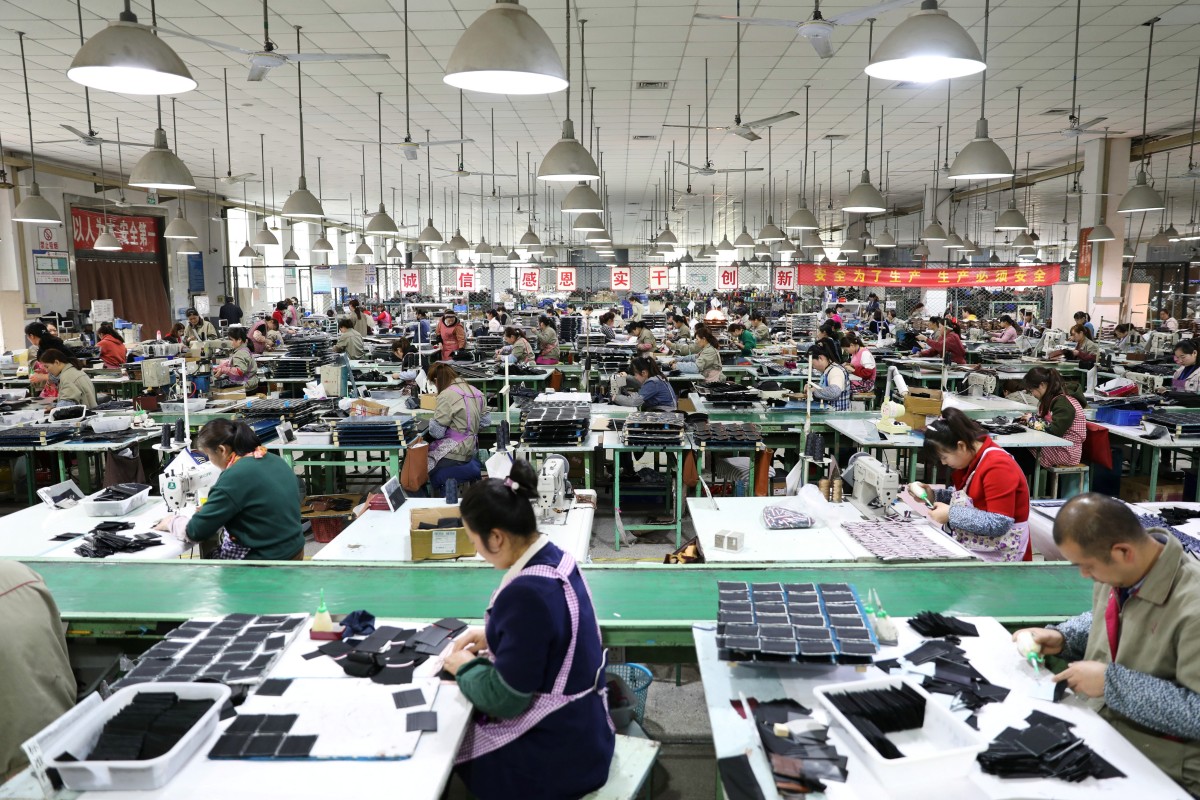 China s services sector accelerates in March as manufacturing also sees