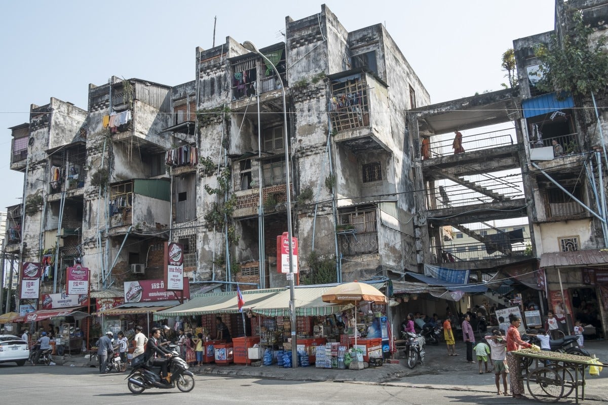 Phnom Penh’s White Building, designed by Cambodian architect Vann Volyvann, before its destruction. File photo