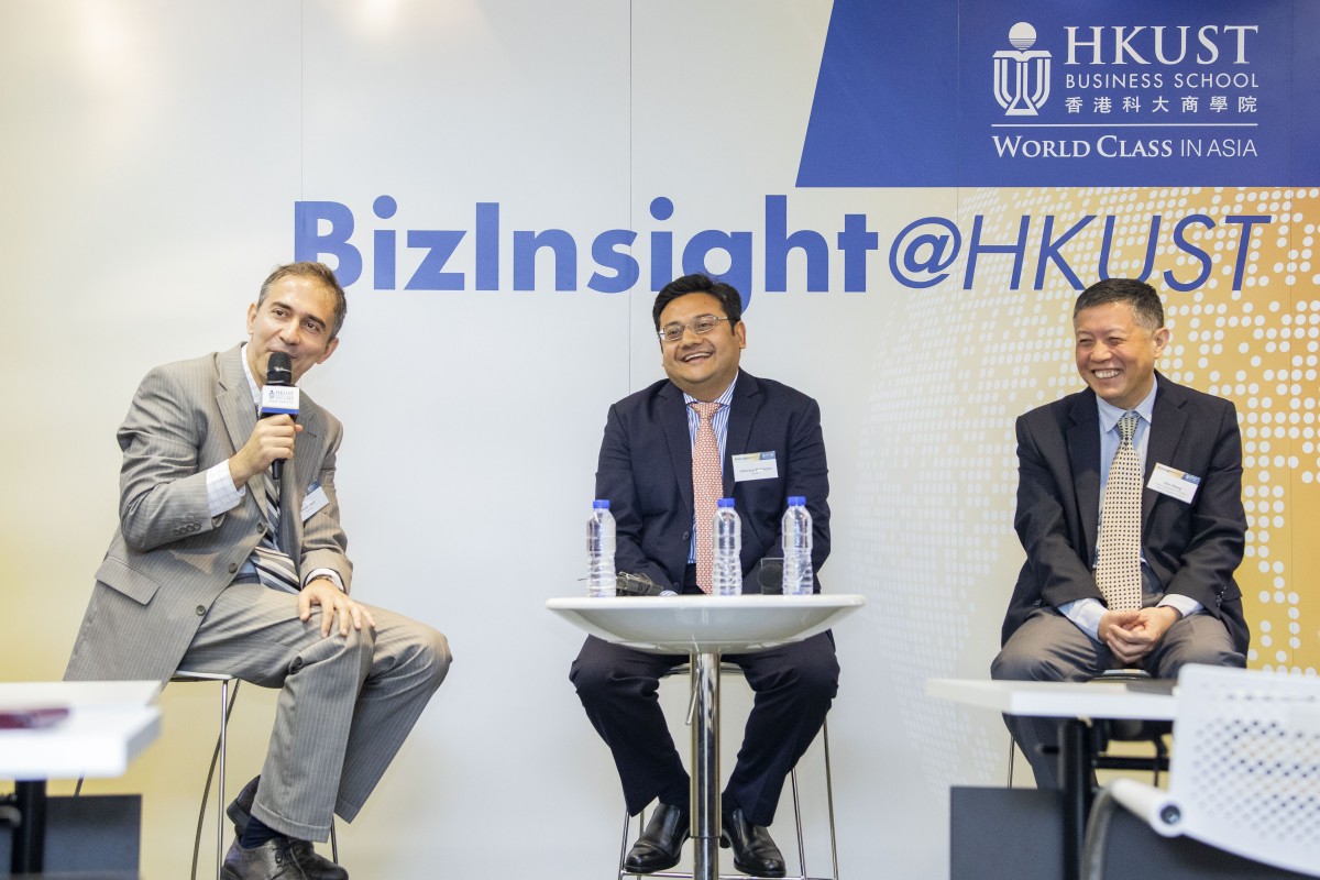 Professor Deniz Okat (left) and Professor Abhiroop Mukherjee (centre), assisted by event moderator Professor Chu Zhang (right), Head and Professor of Department of Finance, spoke about the wider impact of political compromises and government control of economic data at the latest BizInsight@HKUST seminar