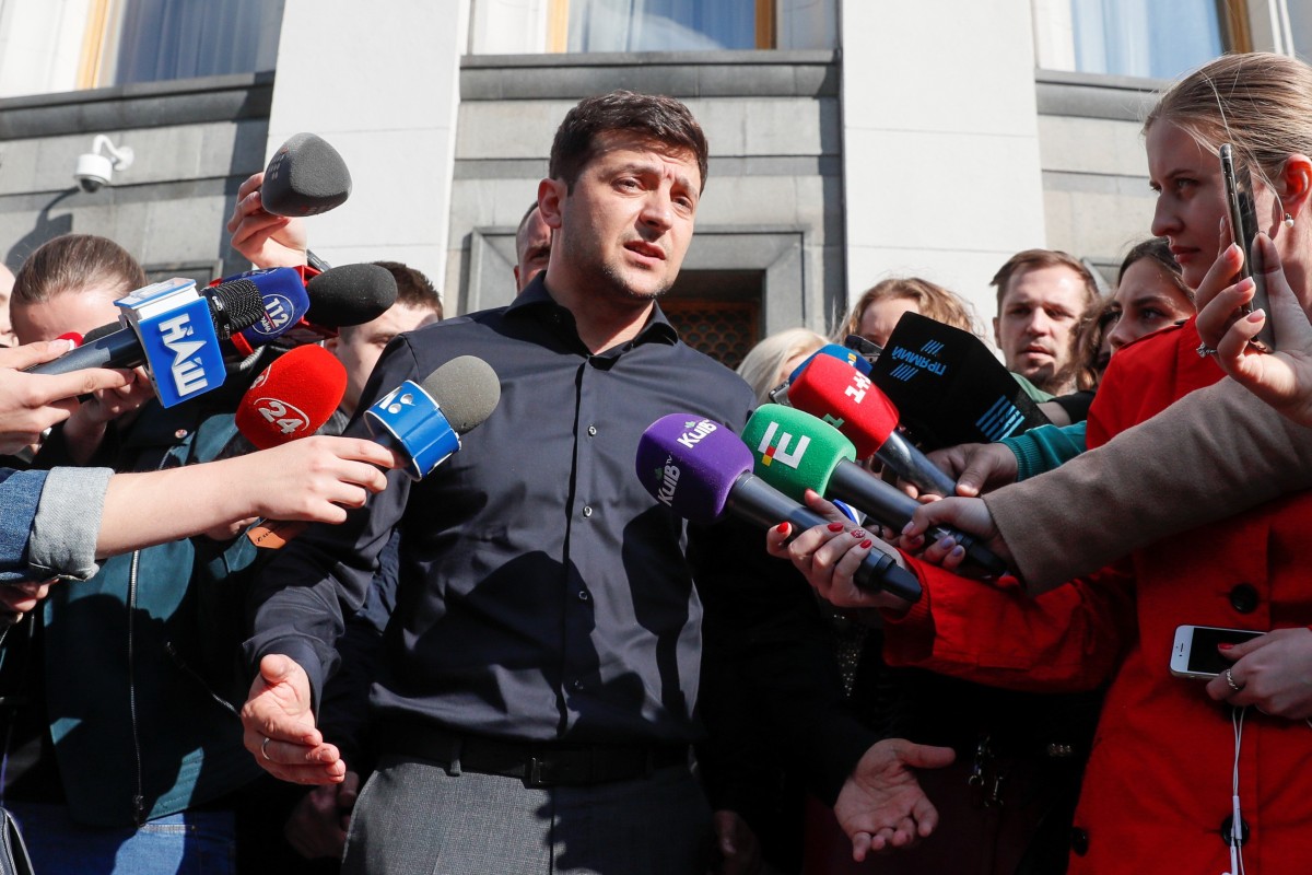 Ukraine's ruling coalition collapses in blow to president-elect
