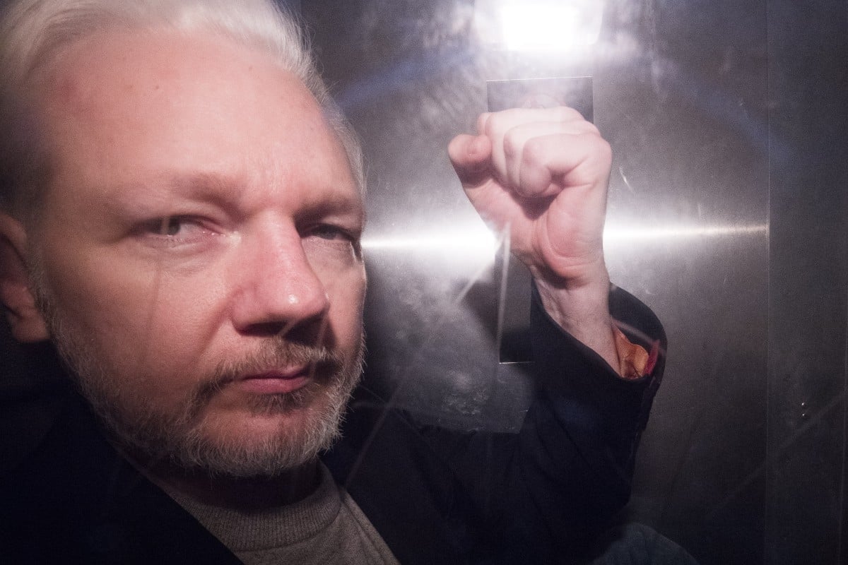 Us Charges Wikileaks Founder Julian Assange With Violating Espionage Act Threatening Him With 1448