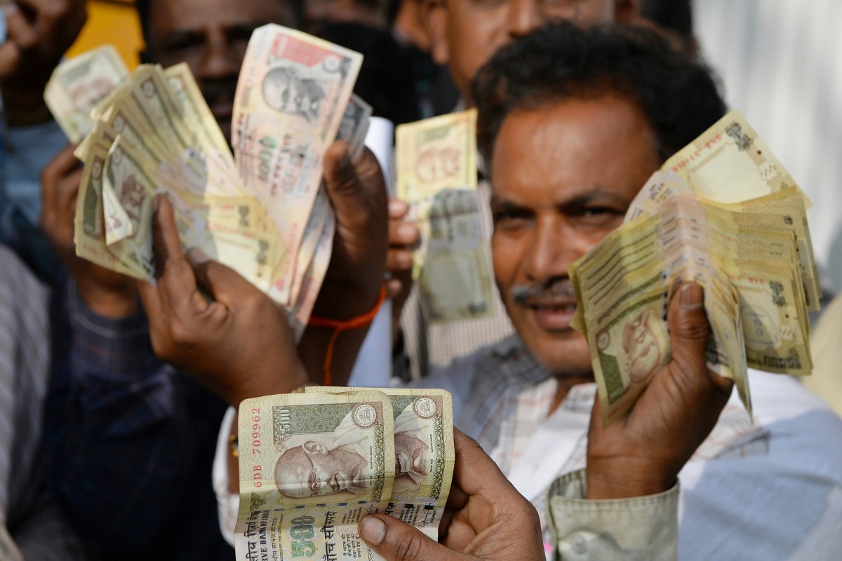 India S Central Bank Cuts Interest Rates And Changes Monetary Policy - 