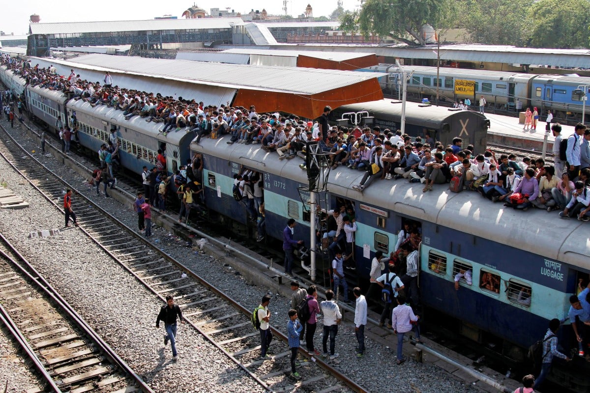 Four passengers die in ‘unbearable’ heat on Indian train