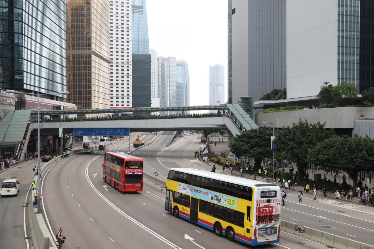 Roads around Legco reopen as last remaining Hong Kong protesters