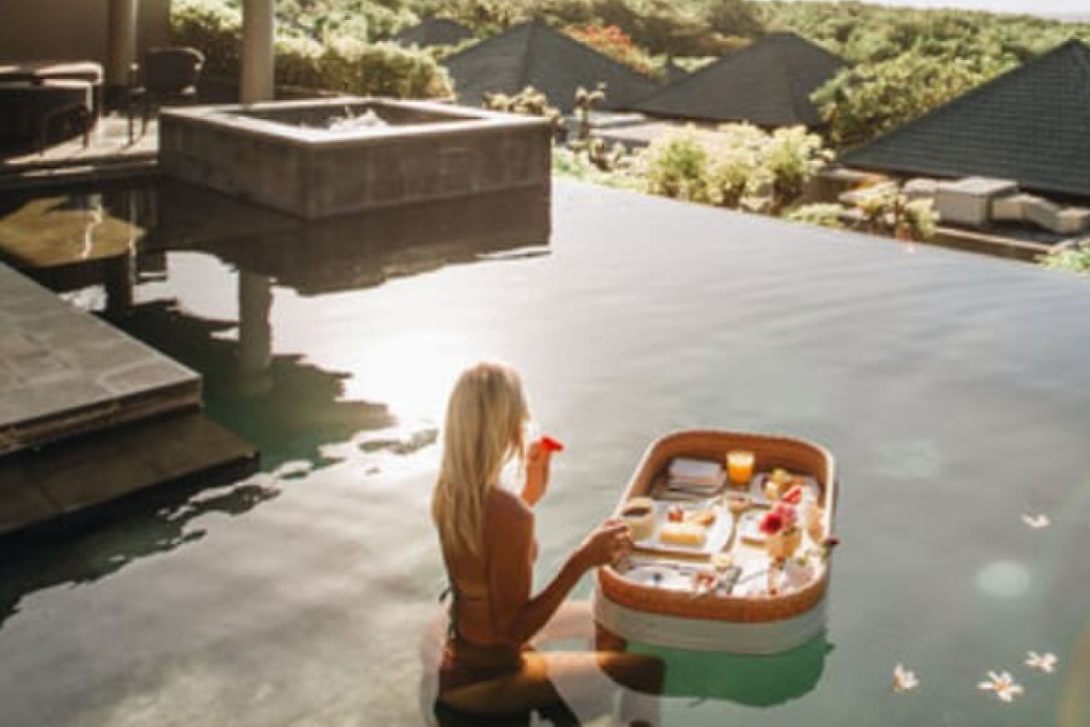 4 Floating Private Pool Breakfasts That Will Make A Big Splash On Instagram South China Morning Post The floating markets in bangkok are among the city's star attractions.
