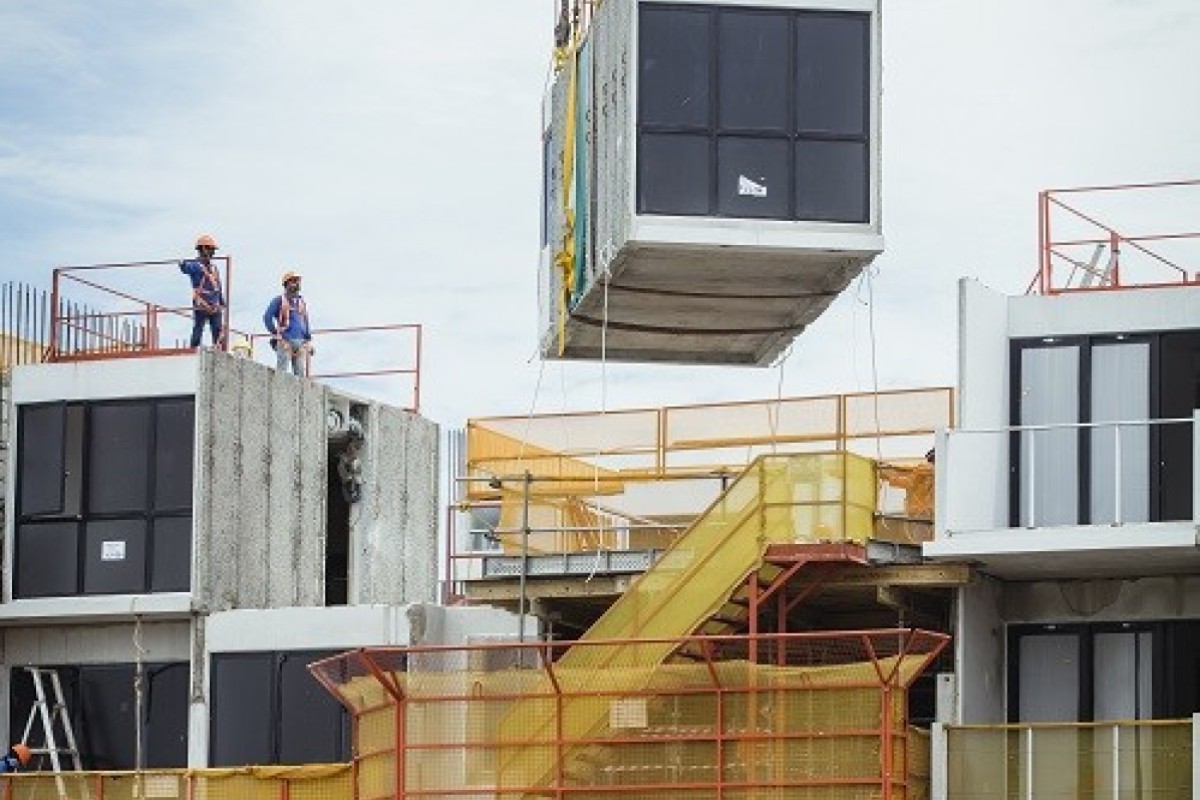 lego house construction