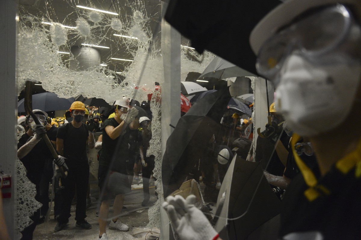 It will be difficult to verify the recent arrivals’ claims to have taken part in the Hong Kong protests. Photo: Antony Dickson
