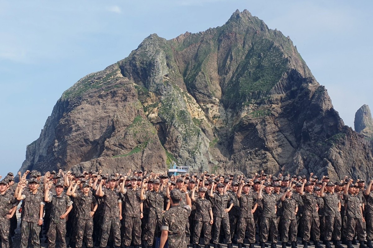 Armed forces service complaints and financial assistance bill hl