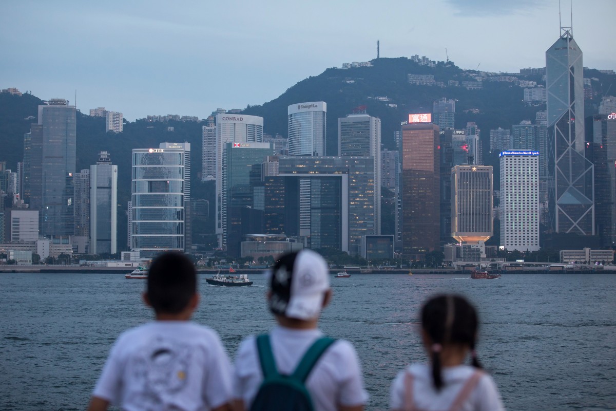 More Than 40 Per Cent Of Hongkongers Have Low Sense Of - 