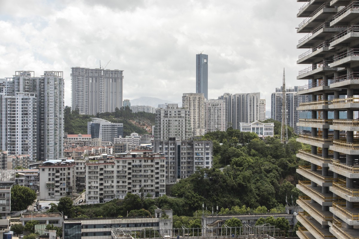 Weakening Yuan Piles Pressure On Highly Indebted Chinese - 