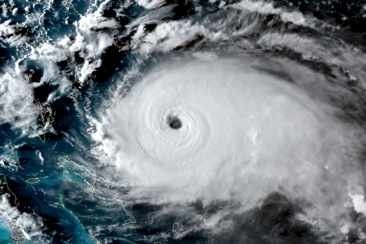 Monster Hurricane Dorian smashes into Bahamas as US braces ...