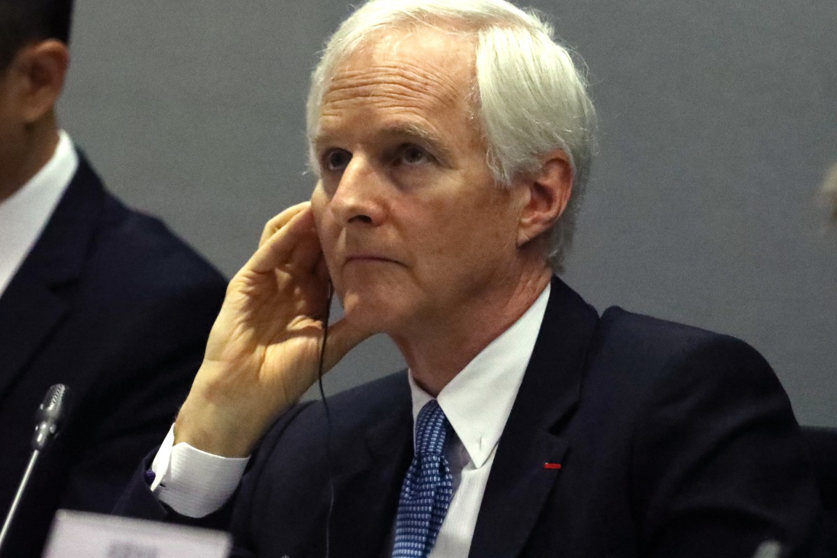 John Slosar resigns as chairman of Cathay Pacific Airways South China