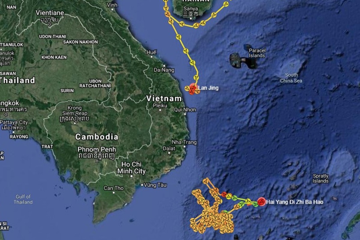Giant China Crane Ship Turns Up Near Vietnamese Coast - 