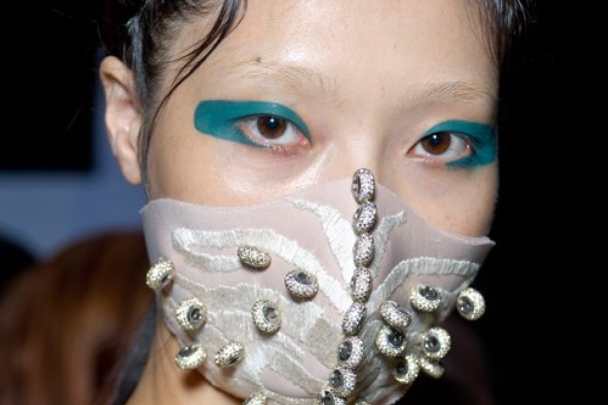How did the face mask - a symbol of Hong Kong's anti-extradition ...