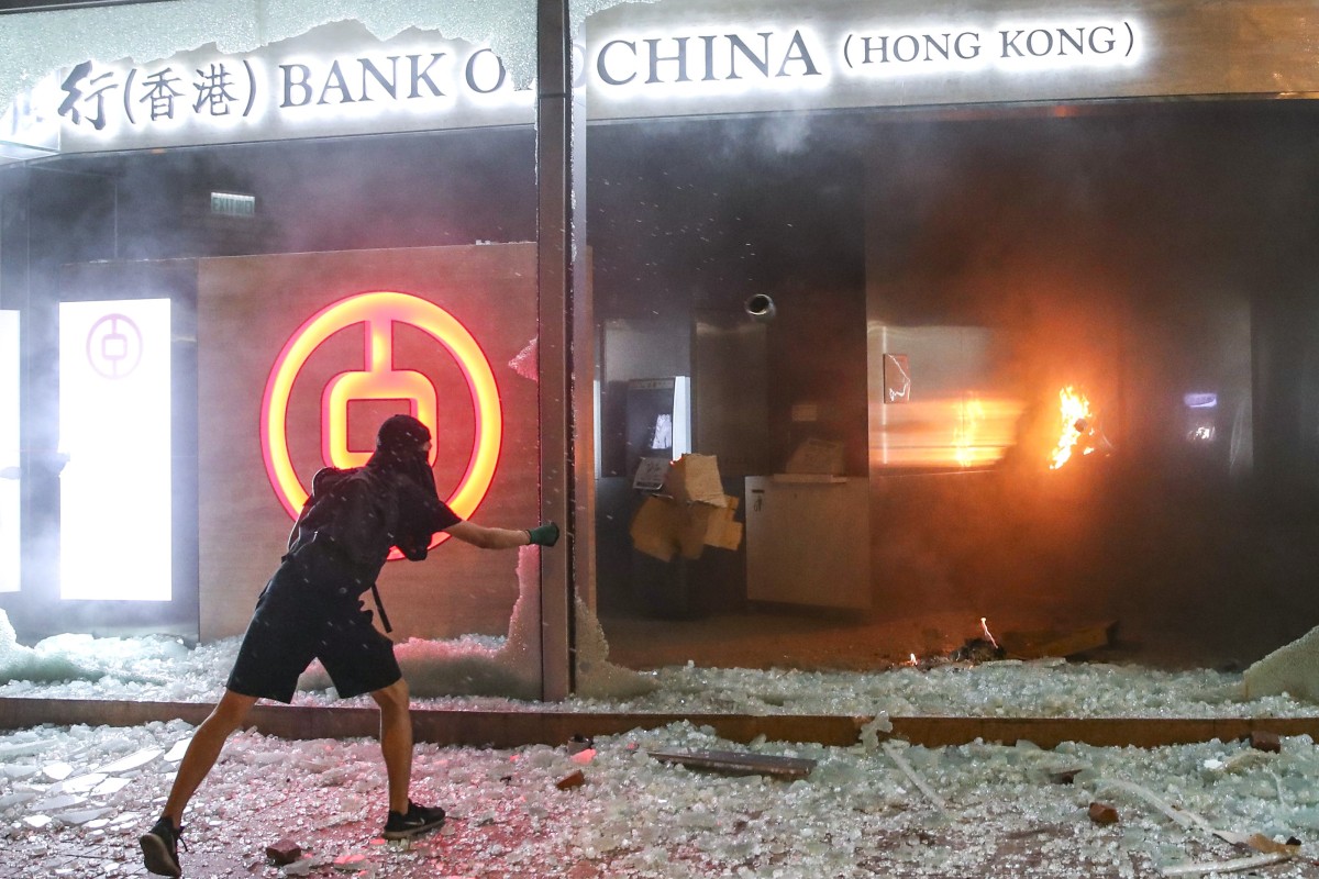 Apple Under Fire From China Over Hkmap Live App That Tracks Police