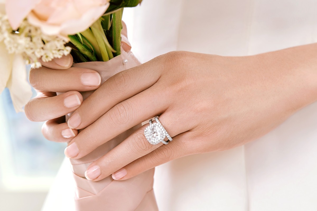 Cushion Cut Engagement Ring w/Wedding Band Pairings
