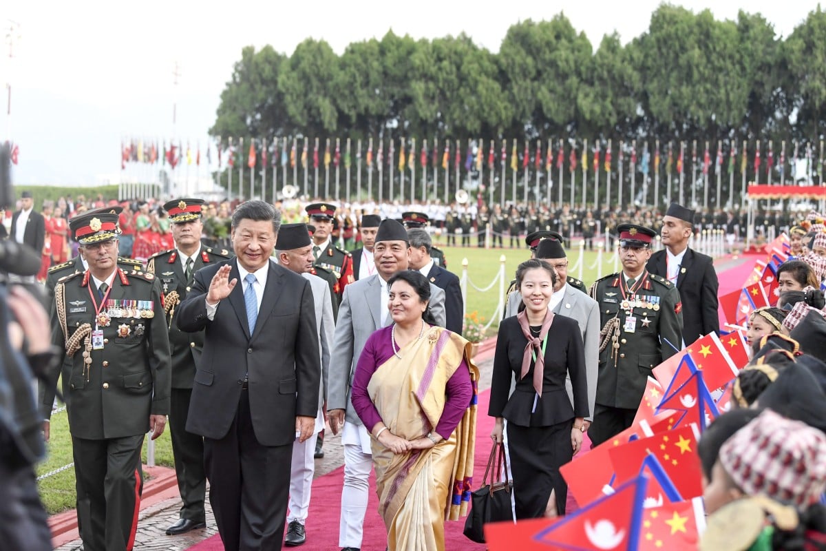 Chinese President Xi Jinping attends a welcome ceremony held by Nepal’s President Bidya Devi Bhandari. Photo: Xinhua
