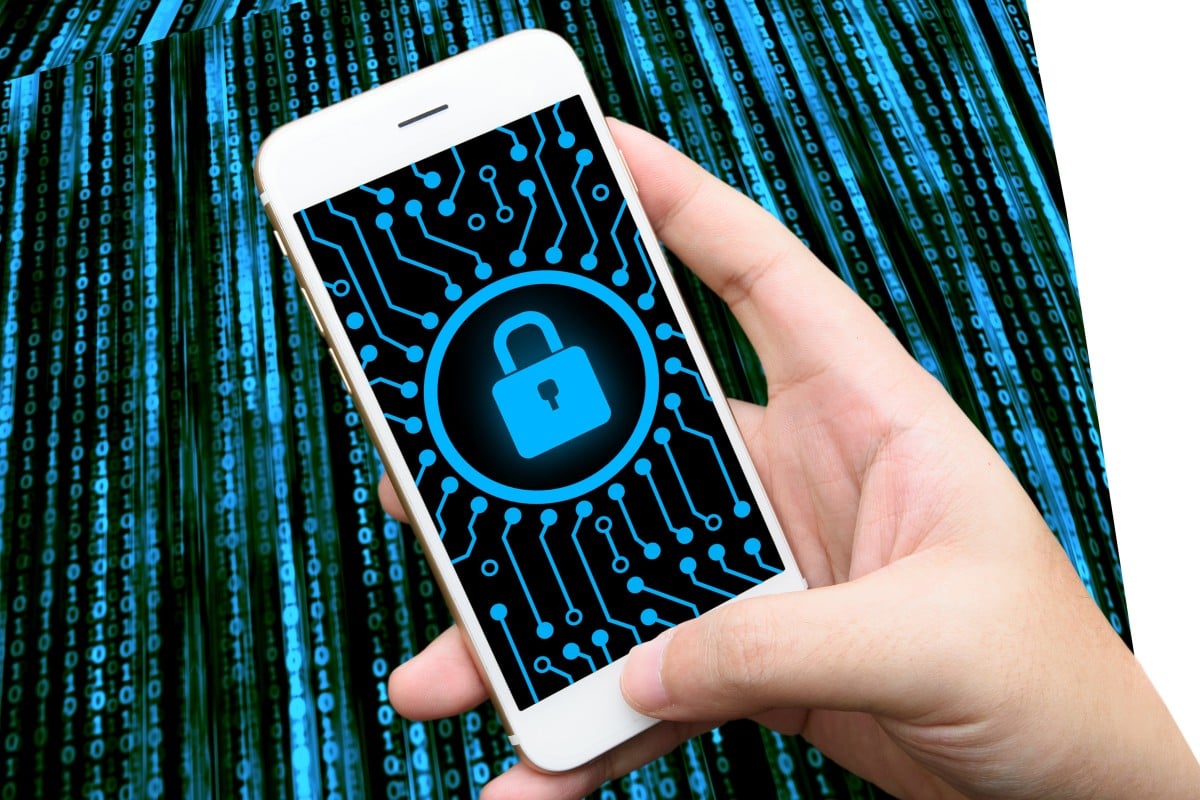 Earlier this year, the China Consumers Association (CCA) warned that a large number of smartphone apps in China were collecting an excessive amount of personal data, including user location, contact lists and mobile numbers. Photo: Shutterstock