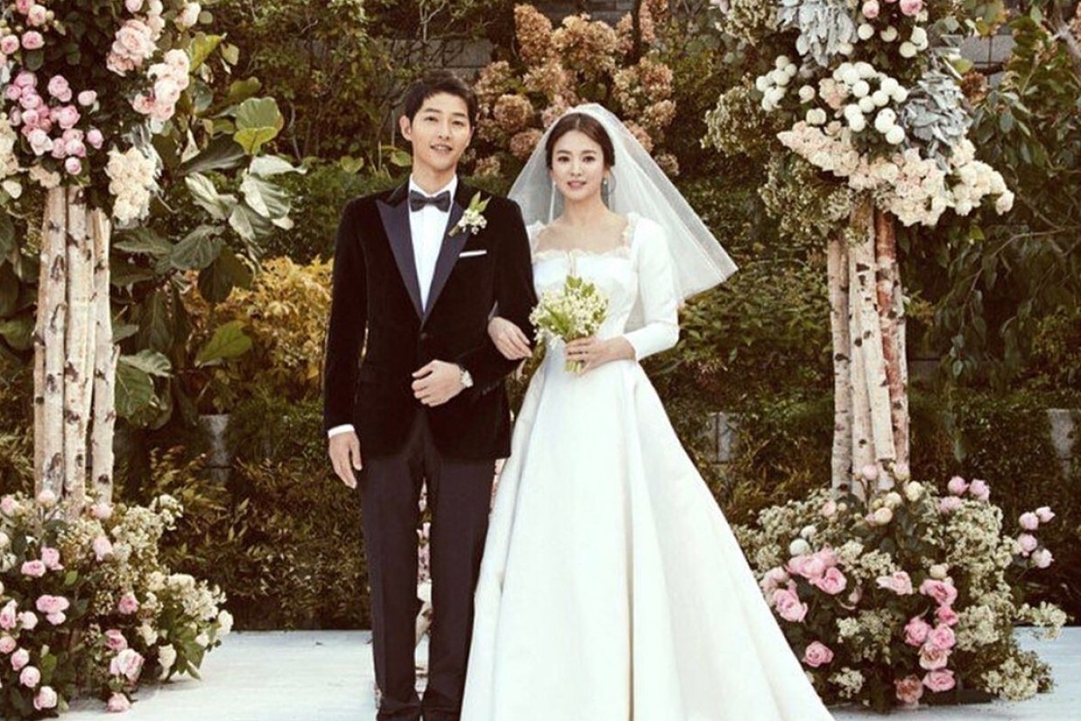 What S Hot In Korea Top K Pop News About Song Hye Kyo Iu Bts