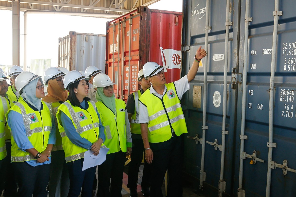 Malaysia Sends Back 150 Containers Of Plastic Waste Says It Will Not Be A Garbage Dump South China Morning Post