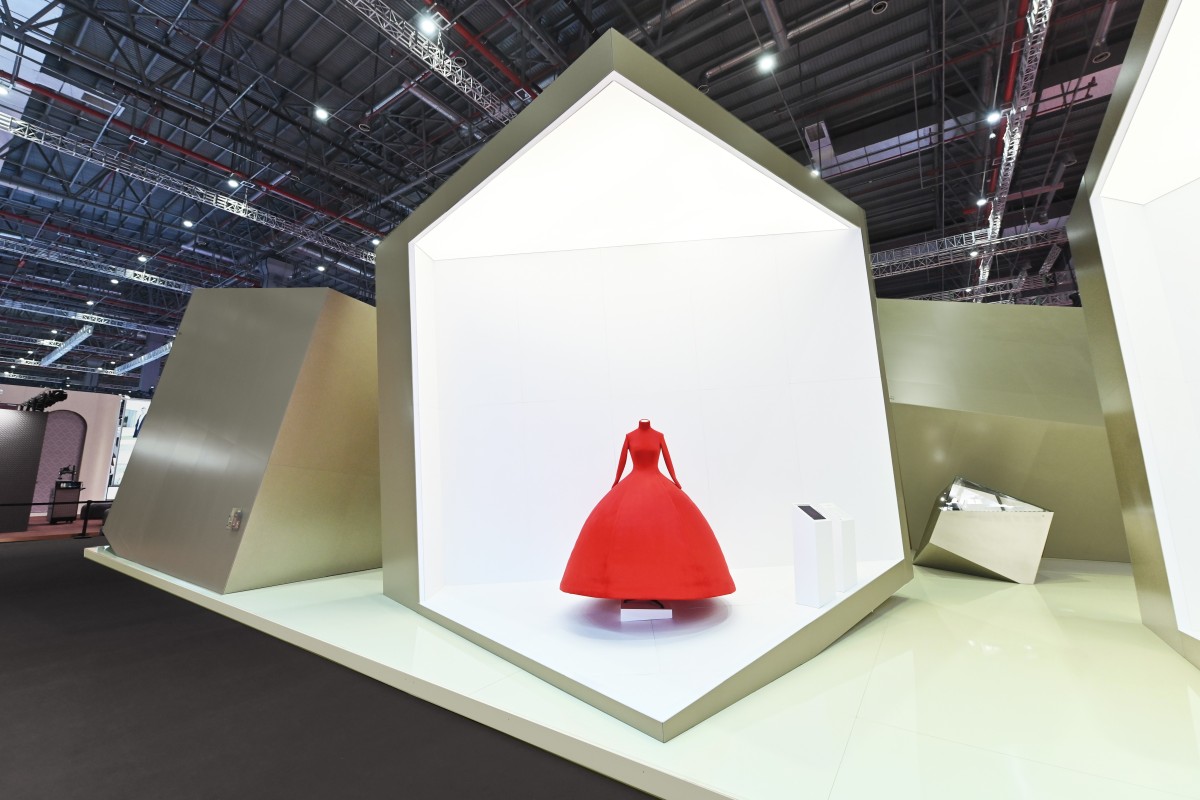 Virtual Reality Shopping Ai Store Assistants Branded Online