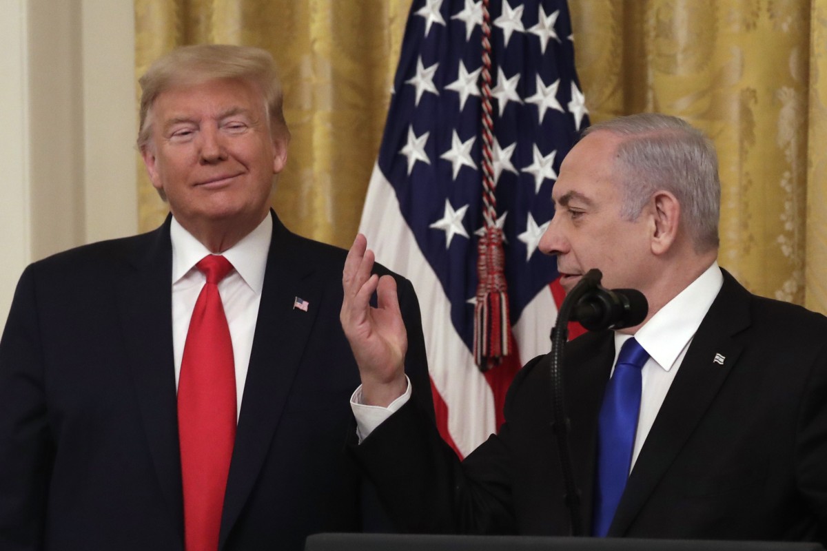 Donald Trump unveils Middle East peace plan, calling for ...