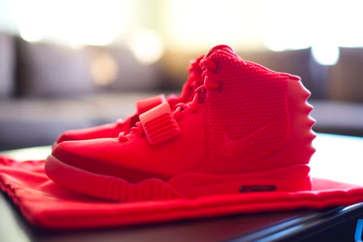 yeezy air 2