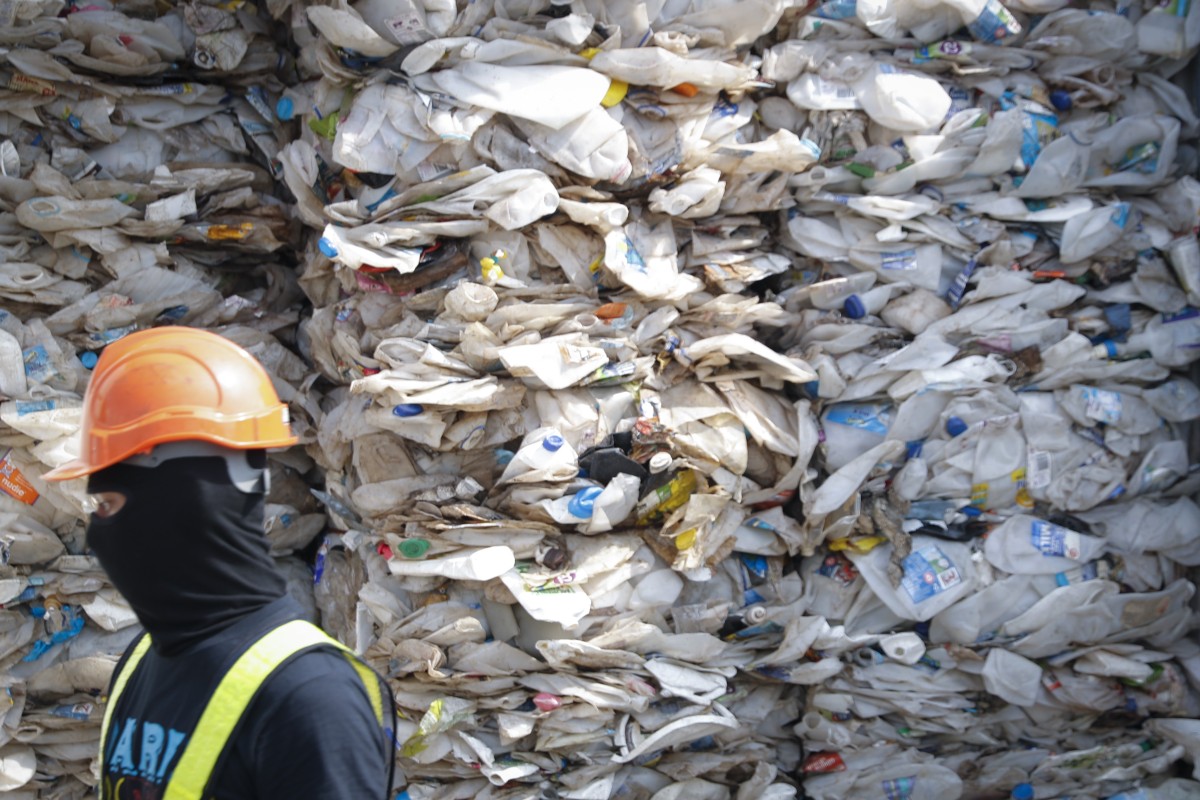 Hong Kong officials must redouble recycling efforts South China