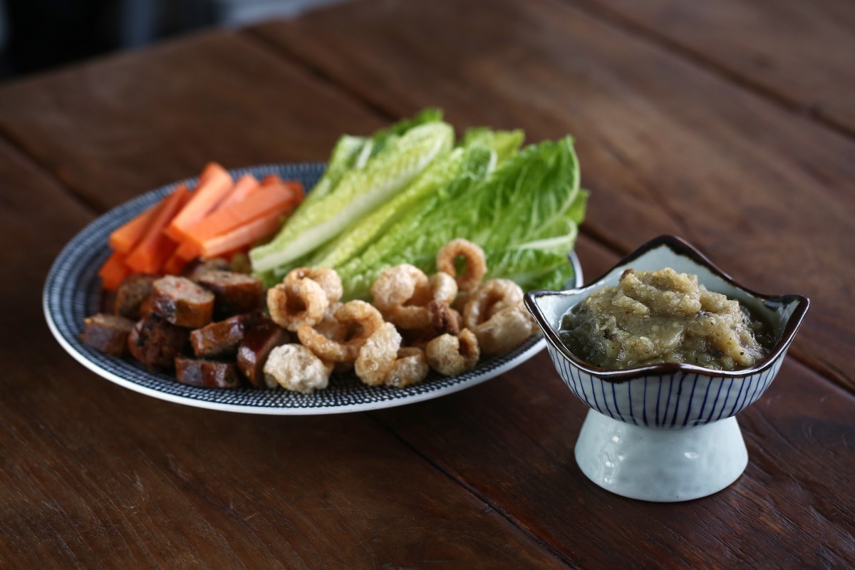 How to make two Thai chilli sauces, nam prik num and nam prik ong