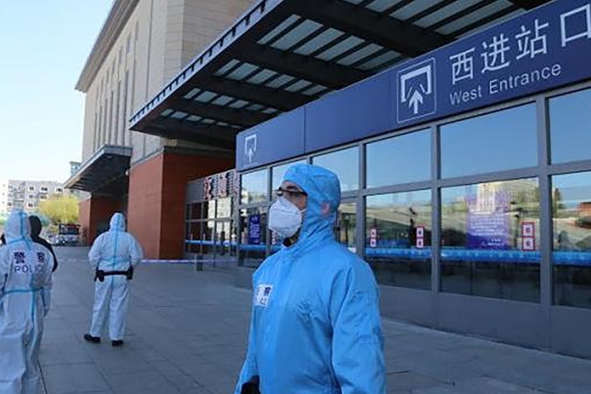 В городе Цзилинь было приостановлено движение поездов, чтобы обуздать вспышку коронавируса.  Фото: Weibo