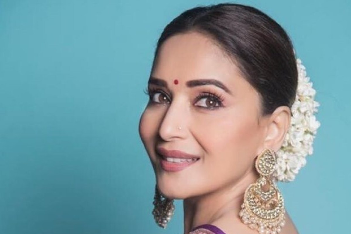 Why Priyanka Chopra Is Making A Us Sitcom About Madhuri Dixit The 90s Superstar Who Traded Bollywood Fame For Suburban Marriage South China Morning Post The star cast had anil kapoor playing the lead role opposite madhuri dixit and aruna irani in a pivotal role. south china morning post