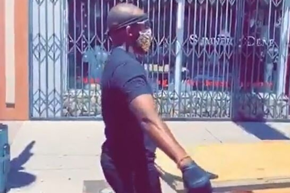 Ufc Jon Jones Helps Clean Up After Riots In Albuquerque Due To