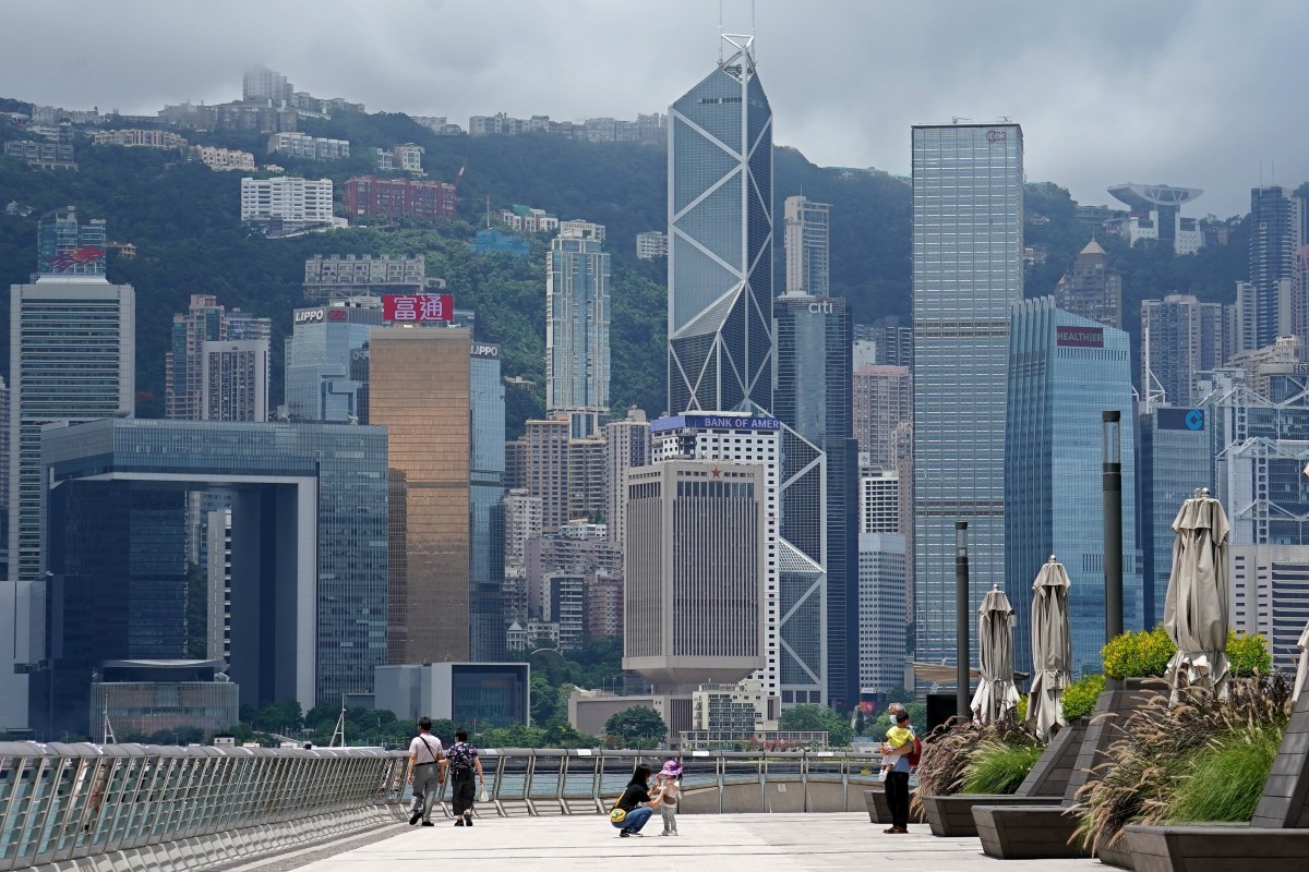 Hong Kong skyline of Central district on background, photographed from Tsim Sha Tsui promenade on 31 May, 2020. Photo: Robert Ng