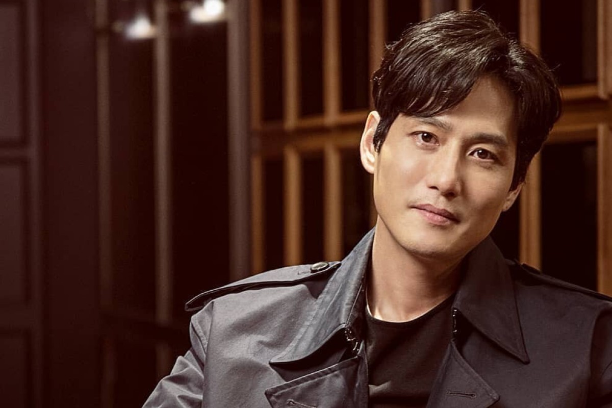 The World Of The Married S Park Hae Joon Starring In Emergency Declaration Alongside Parasite S Song Kang Ho Ze A S Im Siwan And Kim Nam Gil South China Morning Post The World Of The Married S Park Hae Joon Starring In Emergency Declaration Alongside Parasite S Song Kang Ho Ze A S Im Siwan And Kim Nam Gil South China Morning Post