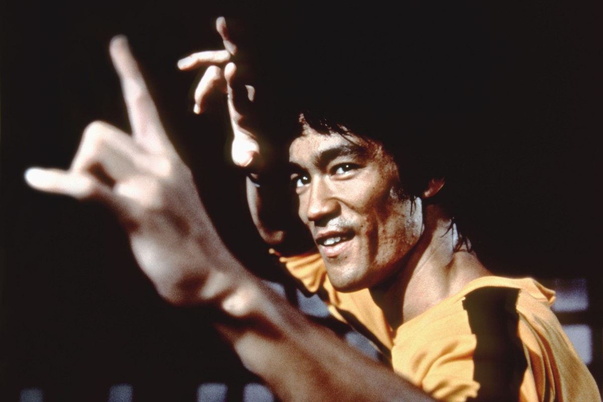 bruce lee action photo