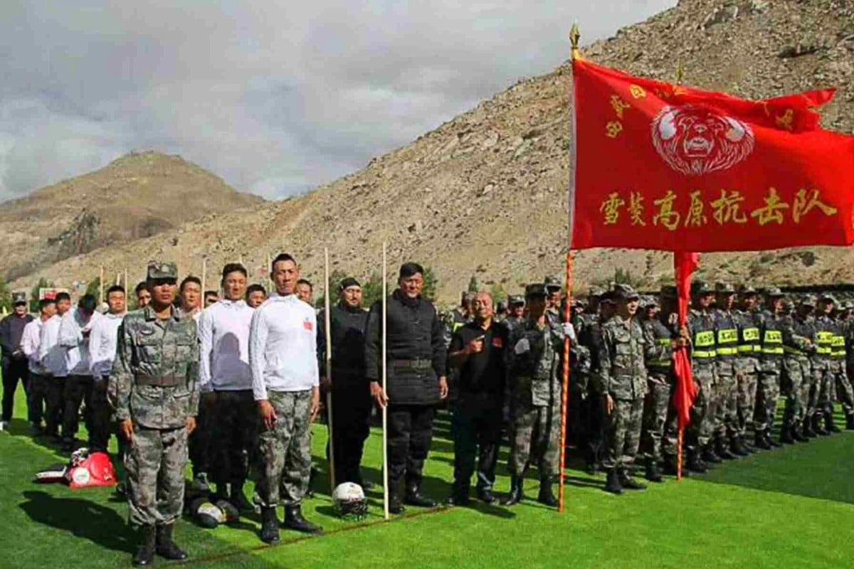 A squad of MMA fighters will help train border troops in hand-to-hand combat, according to state media. Photo: Weibo