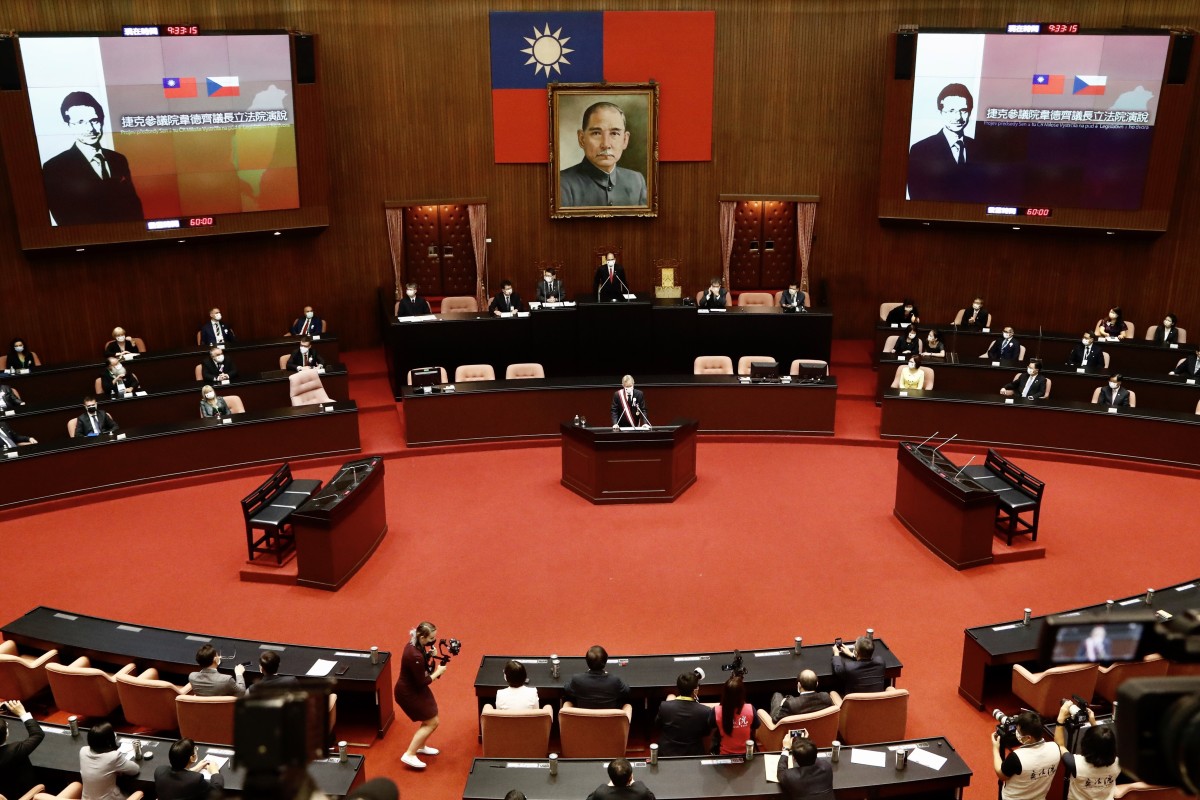 ‘I am Taiwanese’ Czech senate president channels JFK in show of