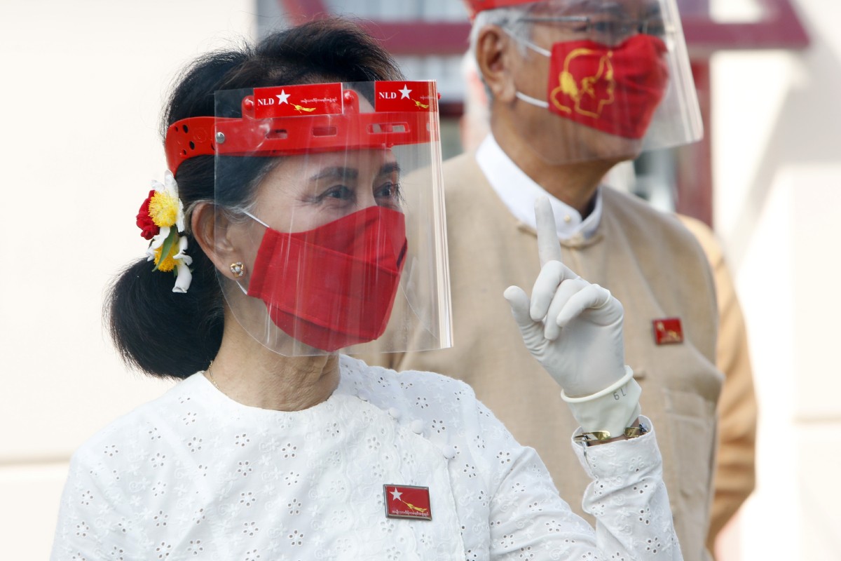 Aung San Suu Kyi Face Mask