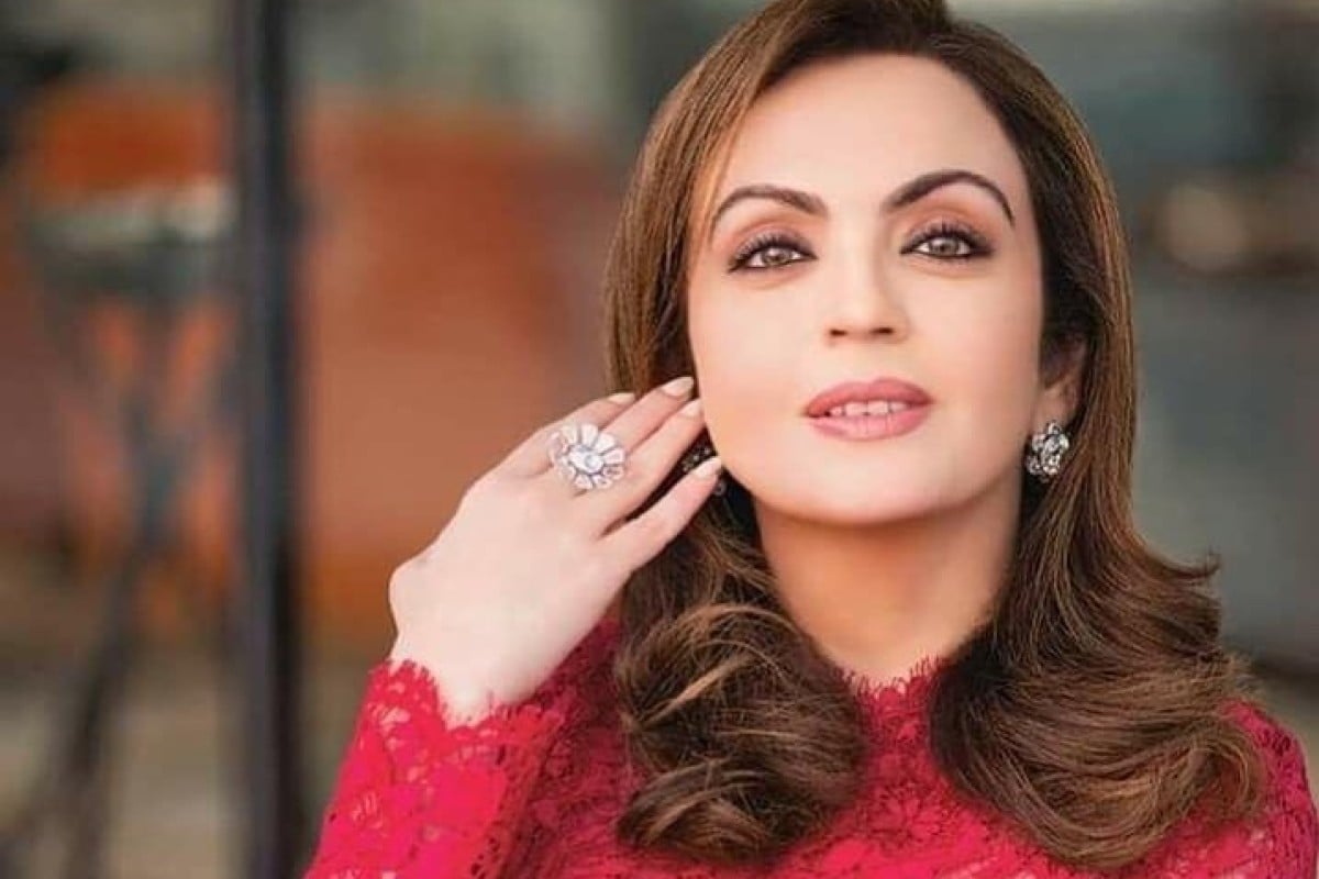 दुनिया का सबसे महंगा पानी पीती हैं Nita Ambani, कीमत जानकर चकरा सकता है आपका सिर 3 6 Life Lessons Nita Ambani Swears By: From Raising Humble Children Akash, Isha And Anant To Bringing The Mumbai Indians Success, How Does She Manage It All? | South China Morning Post