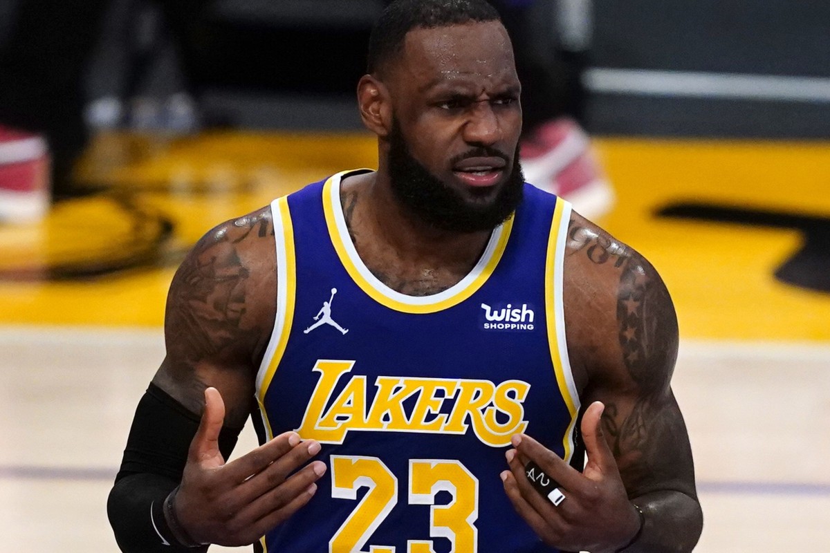 LeBron James' void on Hong Kong and China while claiming to speak